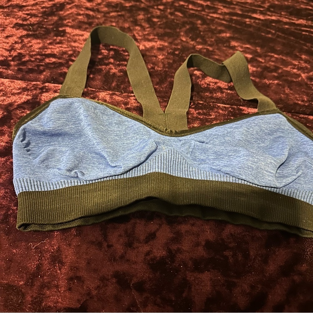 Lululemon Sports Bras Size Small No padded